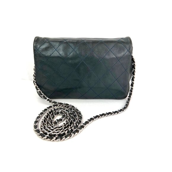 Chanel Quilted Lambskin Stitched Wallet on a Chain Crossbody Bag - Picture 2 of 15